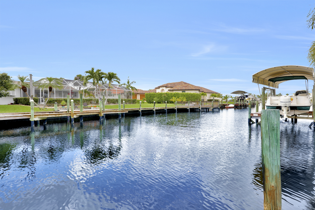 5224 Seagull Ct, Cape Coral, FL 33904